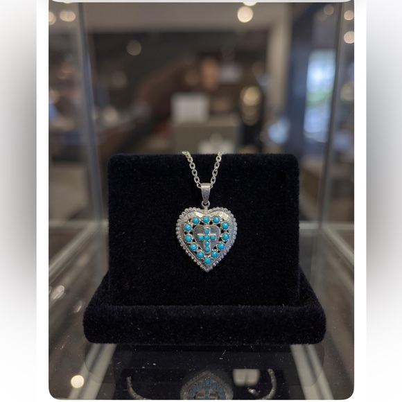 Heart Charm for necklace - Picture 3 of 9